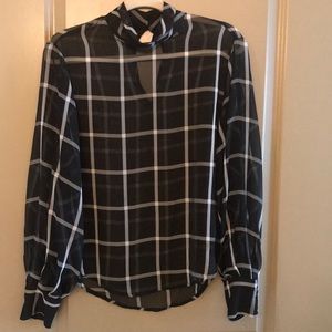 Black/White plaid blouse